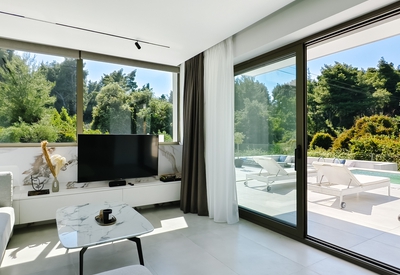 alessandra gallery | Living room 1 | Image ID: 825991